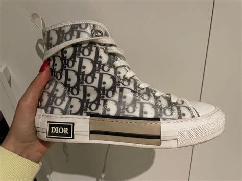 buty dior